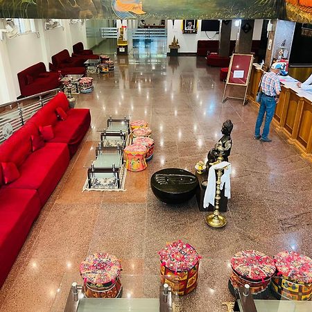 Bodhgaya Regency Hotel Buitenkant foto