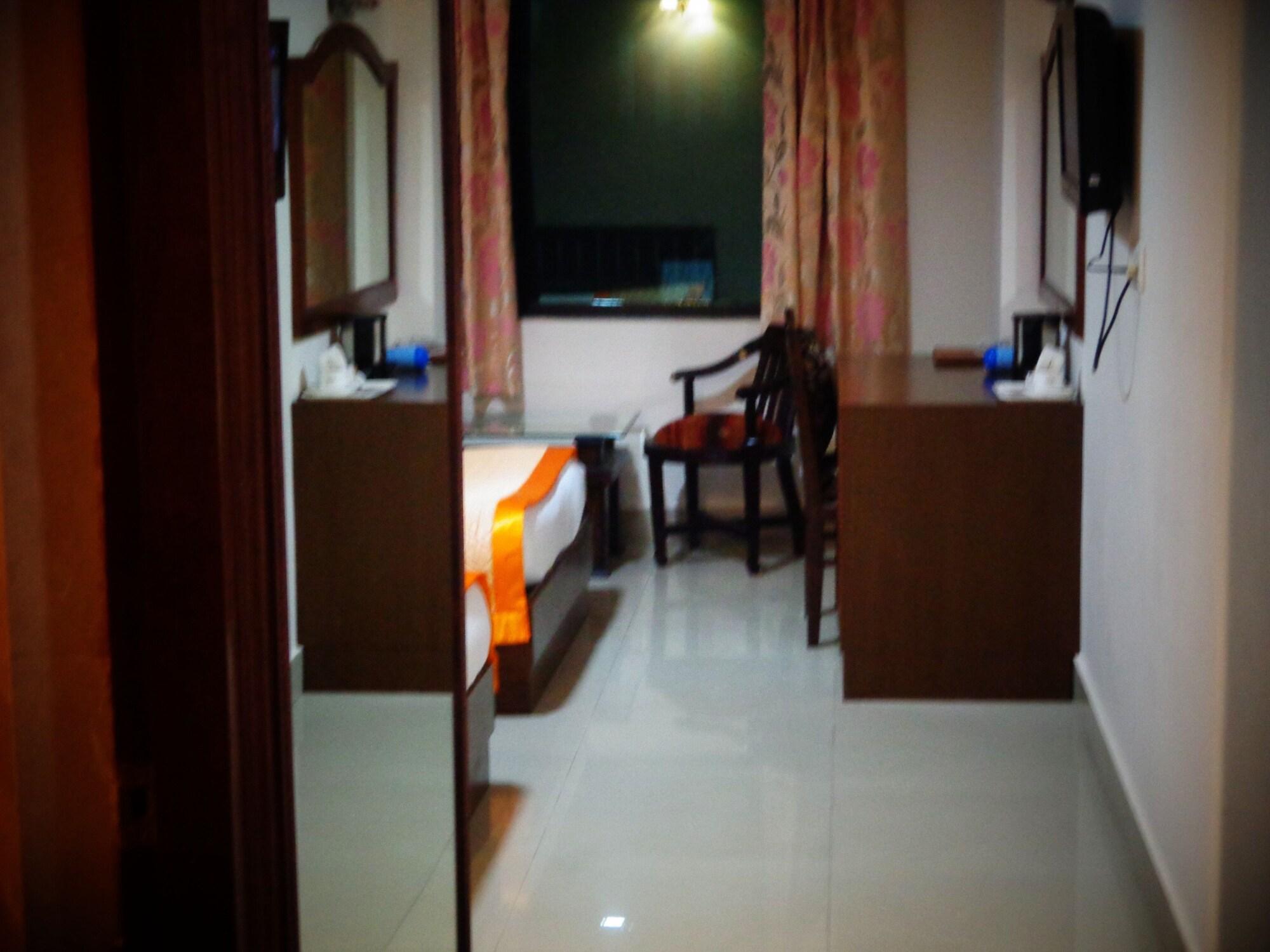 Bodhgaya Regency Hotel Buitenkant foto