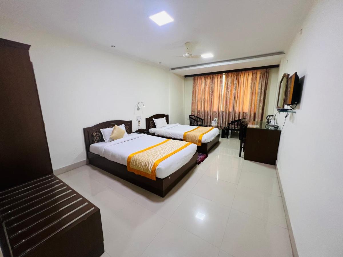 Bodhgaya Regency Hotel Buitenkant foto