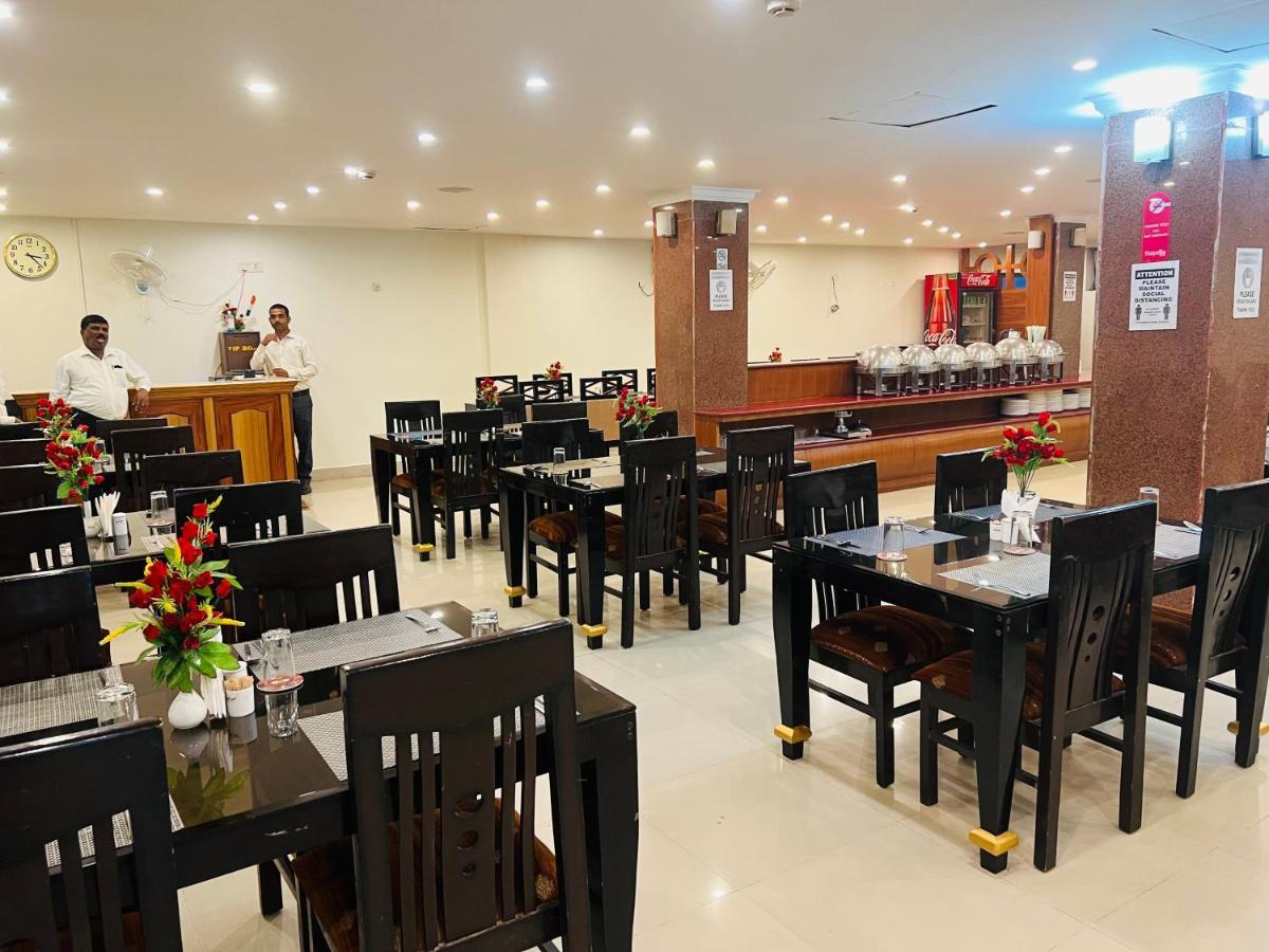 Bodhgaya Regency Hotel Buitenkant foto