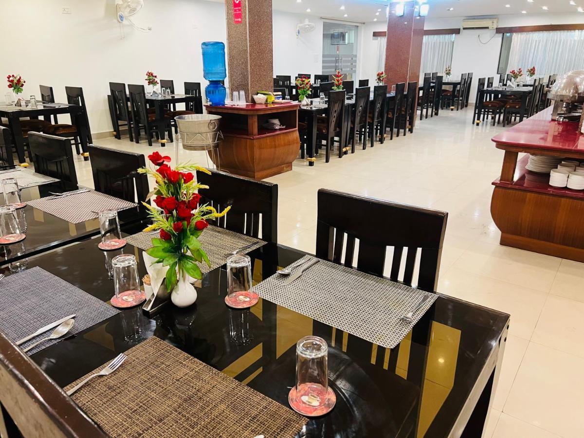Bodhgaya Regency Hotel Buitenkant foto