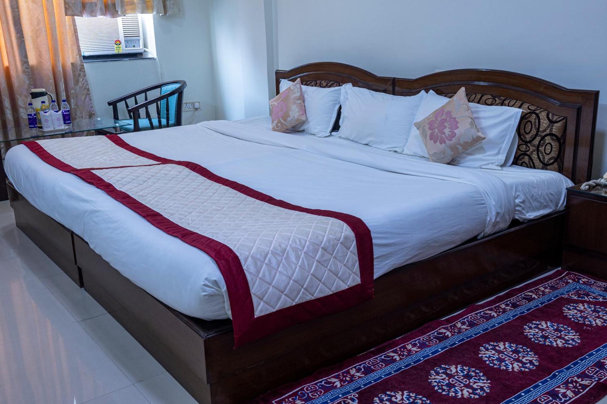 Bodhgaya Regency Hotel Buitenkant foto