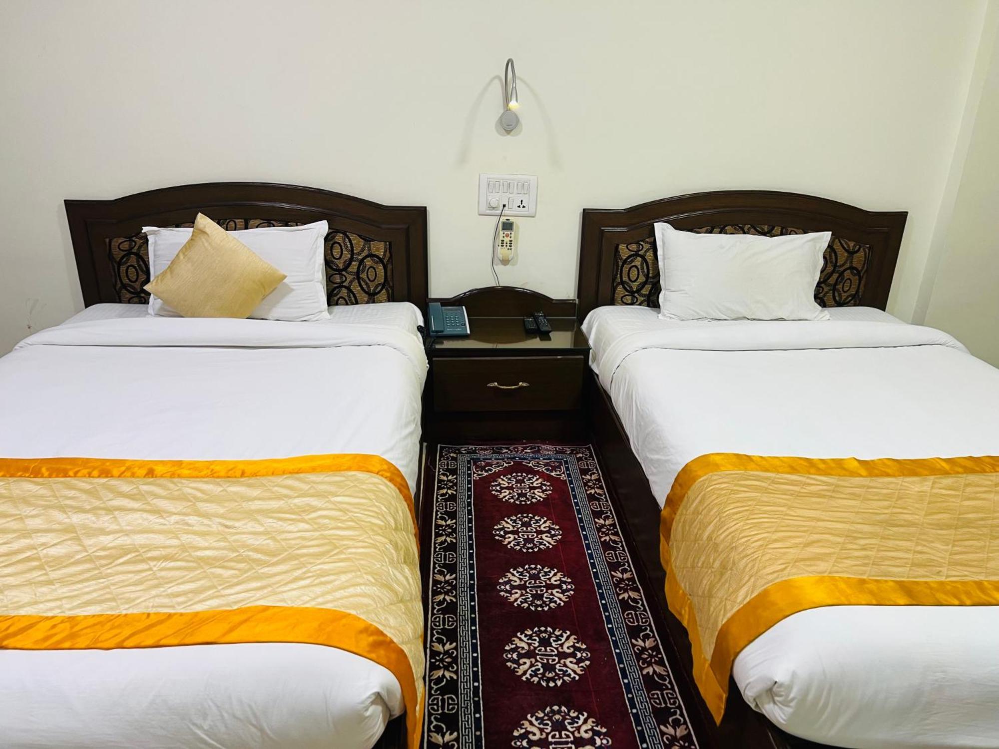 Bodhgaya Regency Hotel Buitenkant foto