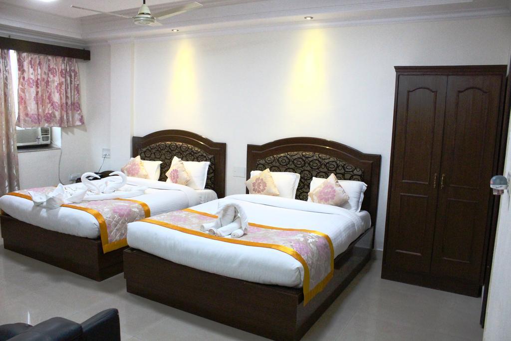 Bodhgaya Regency Hotel Buitenkant foto
