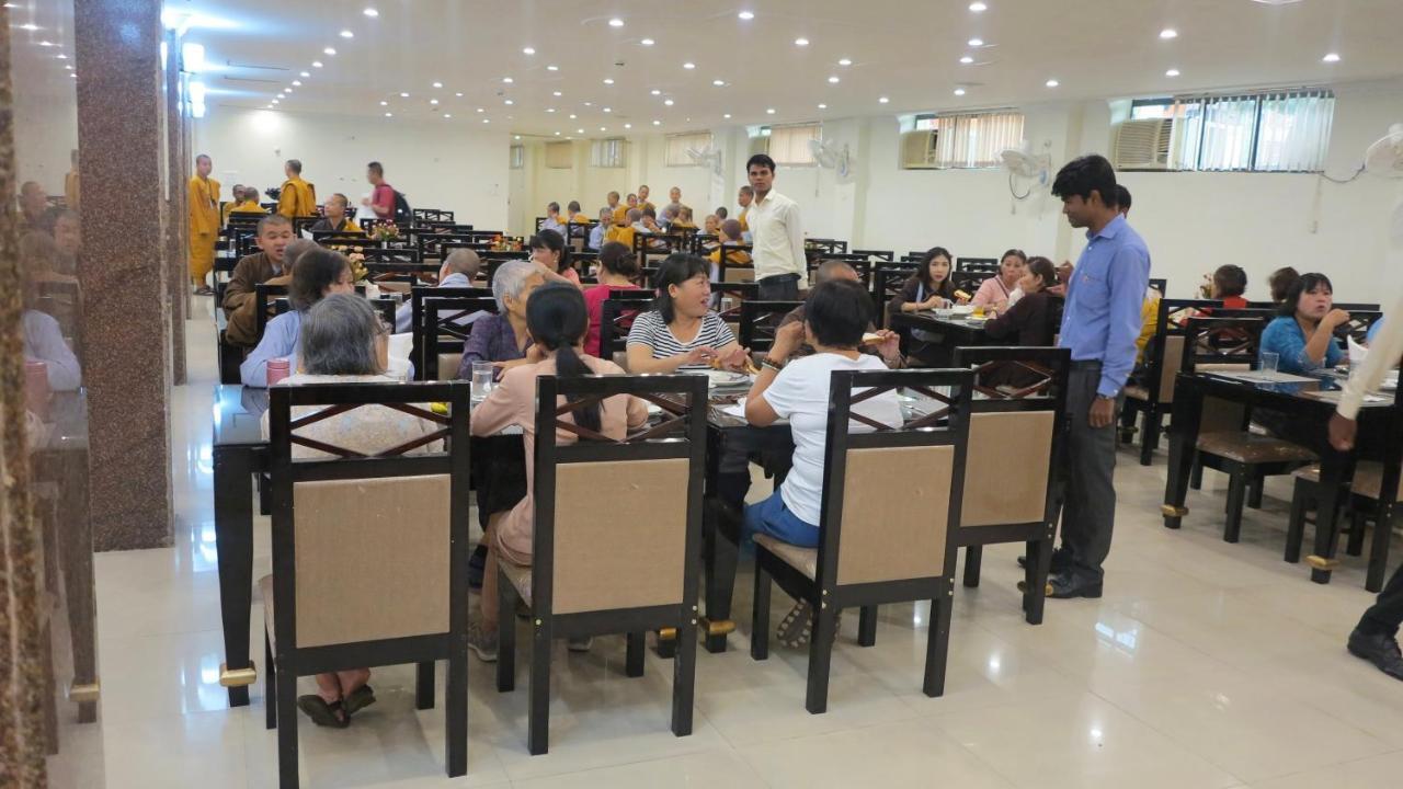 Bodhgaya Regency Hotel Buitenkant foto